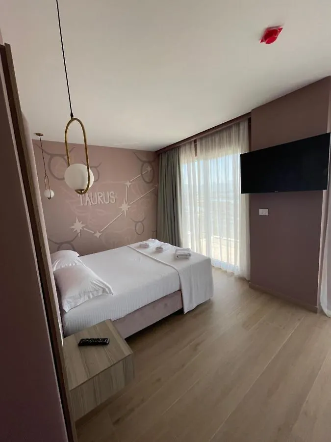 Saca Hotel Shëngjin