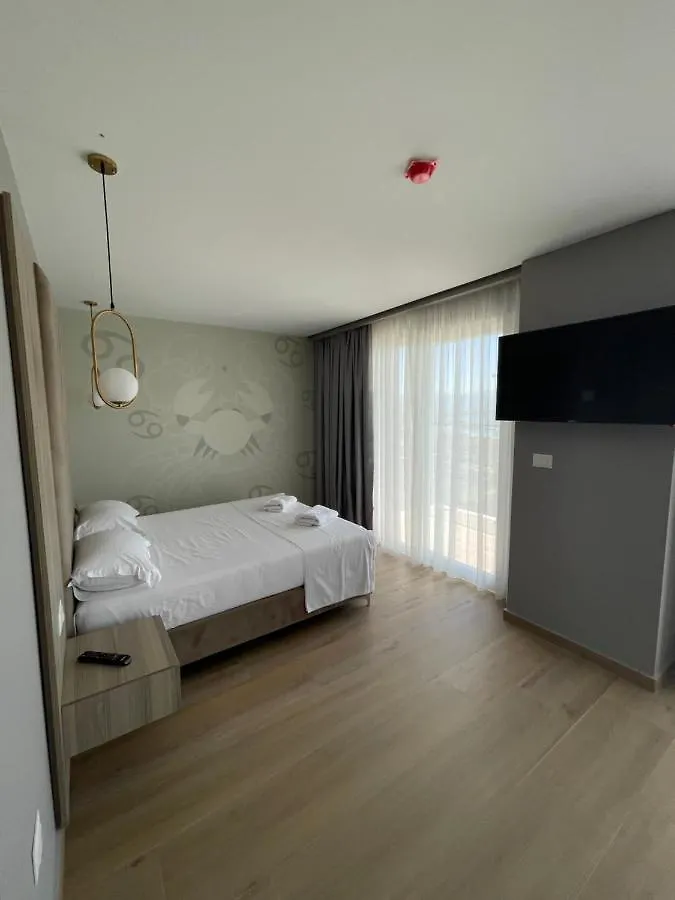 Saca Hotel Shëngjin 4*,  Albanië